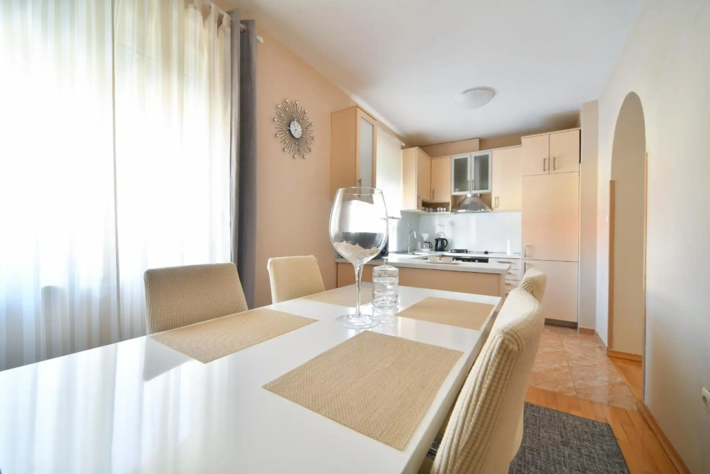 Deluxe Apartment Valentina
