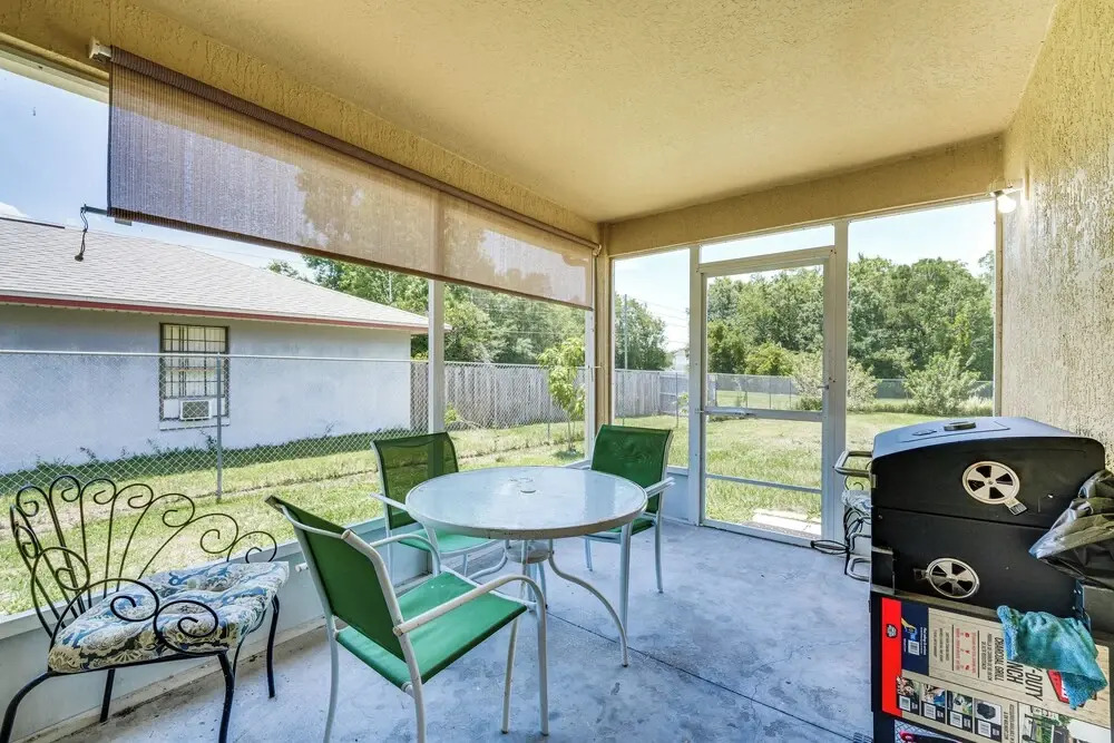 Family-friendly Kissimmee Home w/ Yard & Grill!