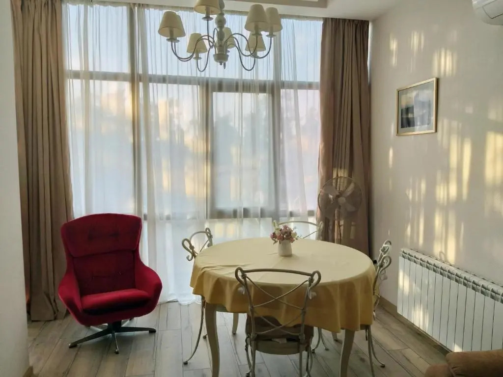 Boulevard apartment