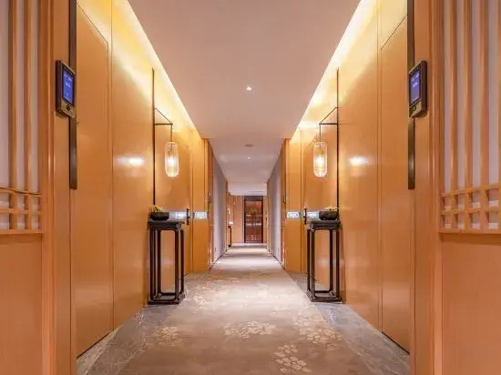 Qingju Bieyuan High-end Homestay (Dongguan Nancheng Xiping Subway Station)