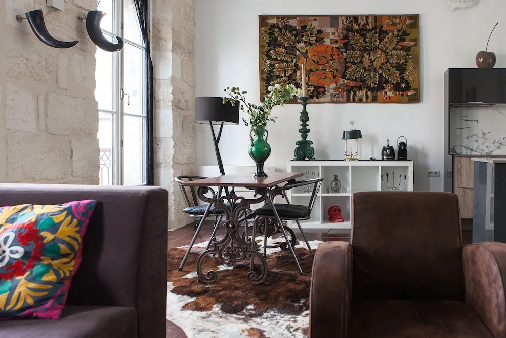 Une Chambre Chez Dupont