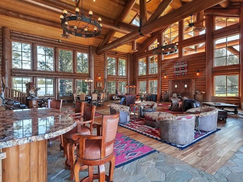 Lx28: Gold Beach Oceanfront Estate
