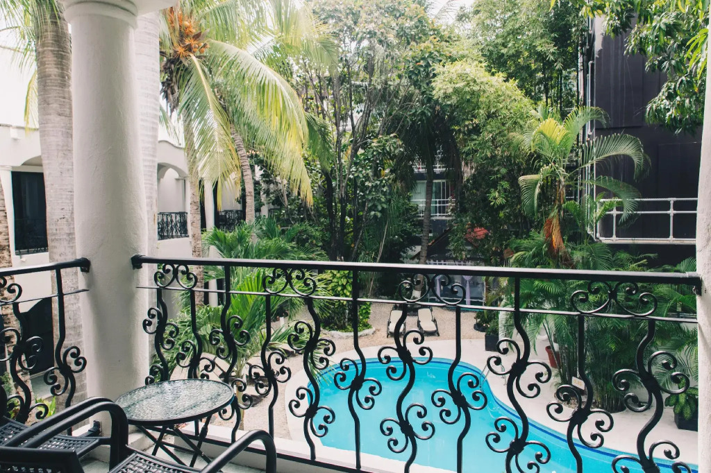 Hacienda Paradise Hotel