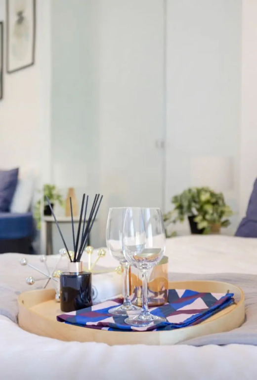 Holistay Premium - Swanston Central