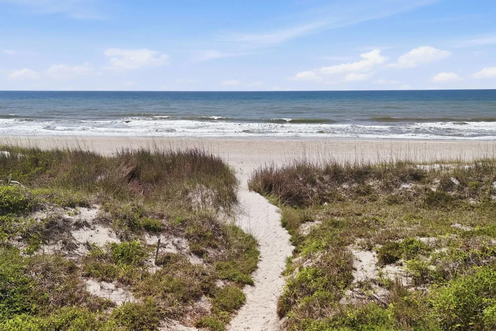 Colorful Emerald Isle Home: Just Steps to Beach!