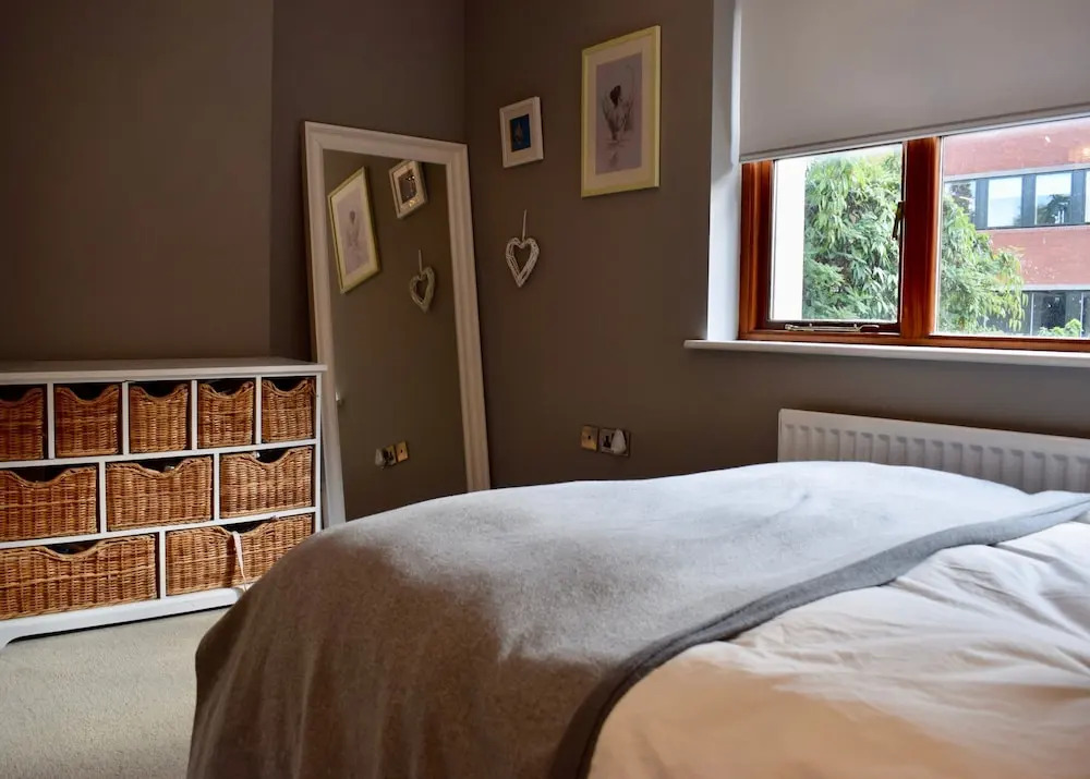 Modern 2 Bedroom House in Secure Neighbourhood