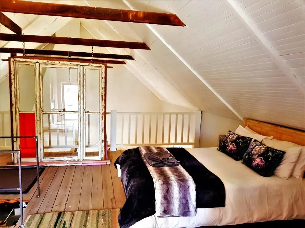 Little Artist Cottage