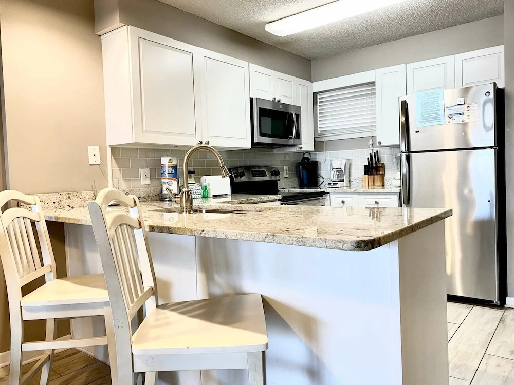 Buena Vista 204 - 2 Br Condo