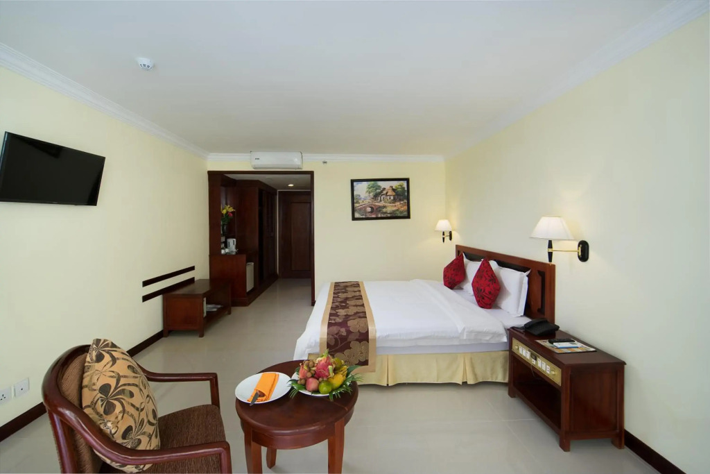 Smiling Hotel