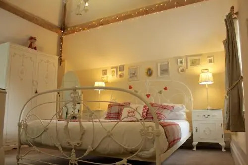 Llansabbath Country Farmhouse B&B
