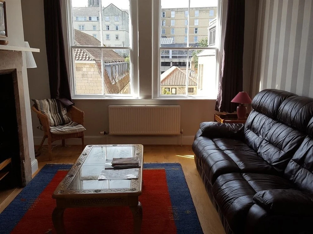 10 Grove St - Bath Holiday Suites