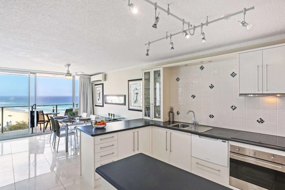 One The Esplanade Apartments on Surfers Paradise