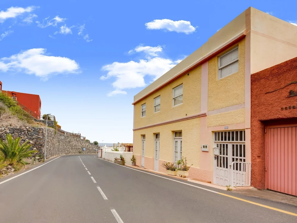 Beautiful Mansion in Hermigua, La Gomera With Patio
