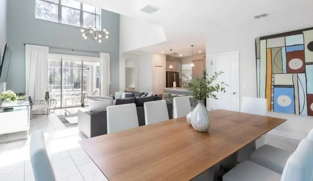 Beautiful 5 Bed Villa with Game Room and Pool