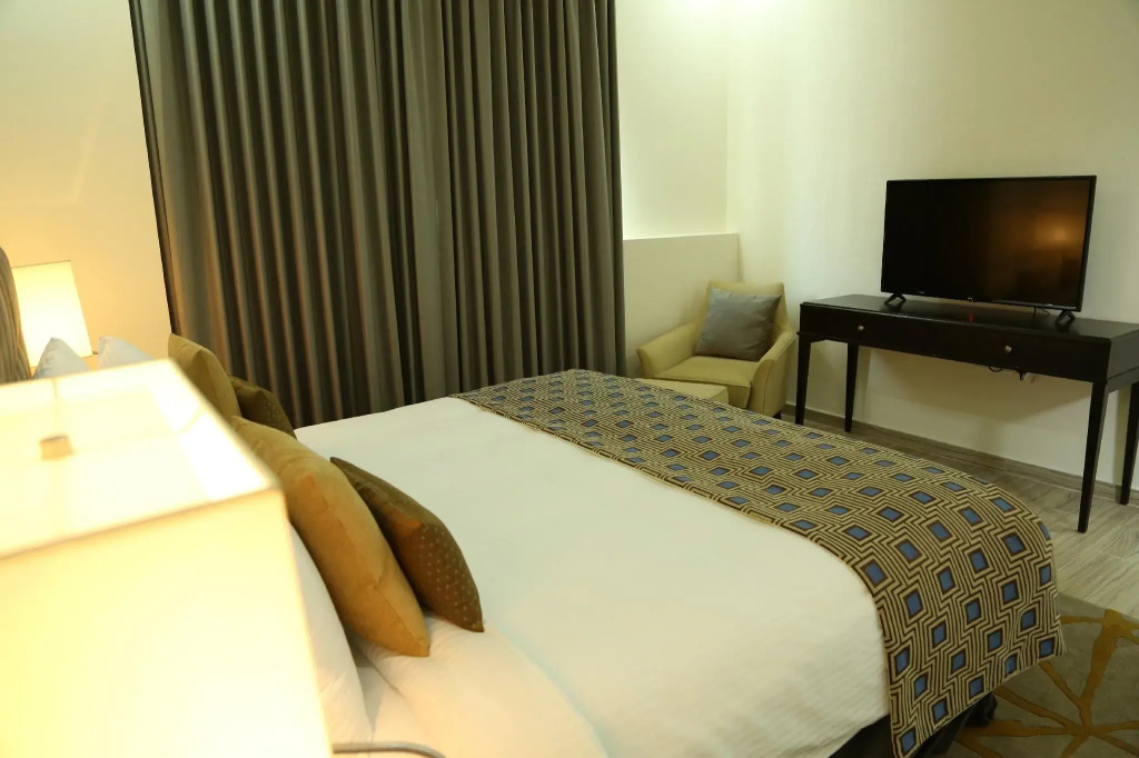 Uptown Hotel Apartment Fujairah By Gewan