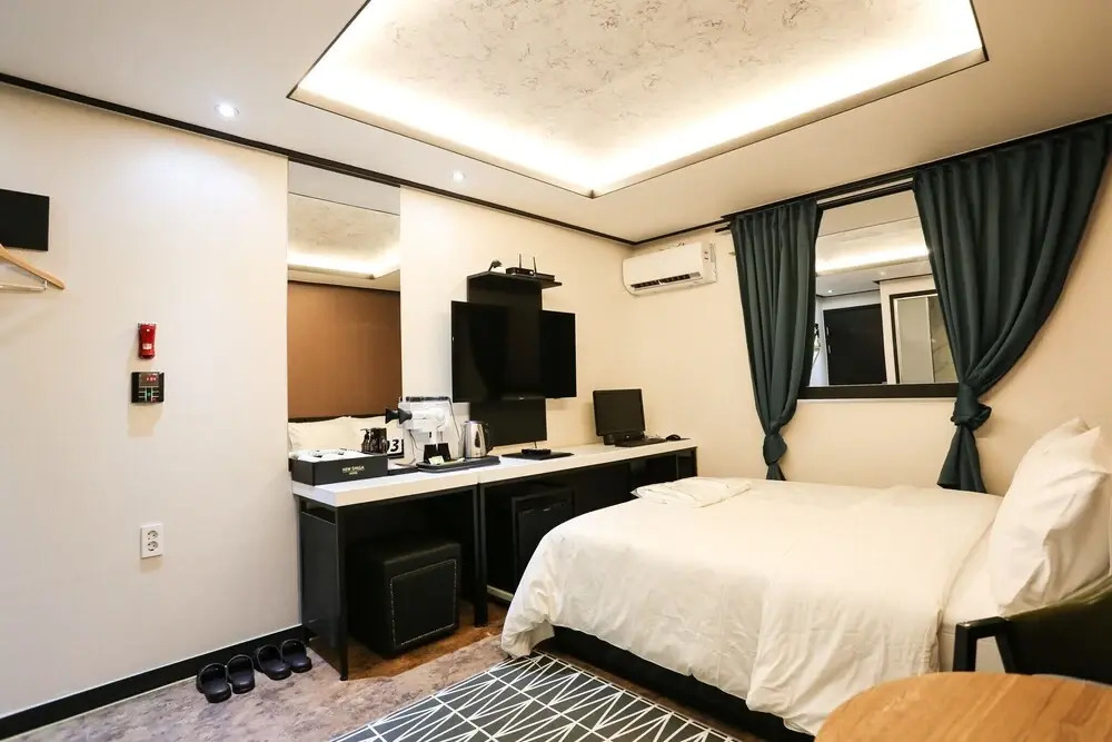 Yeongdeungpo New Silla