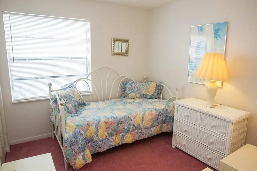 Country Club Minium 2 Bedroom Condo