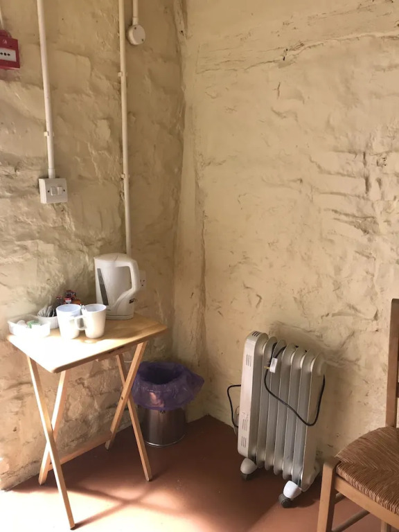 Drewe Arms Bunk Rooms & Church Cottage