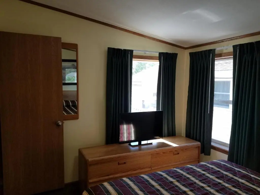 Black Hawk Motel & Suites