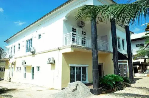 Jagton Platinum Suites