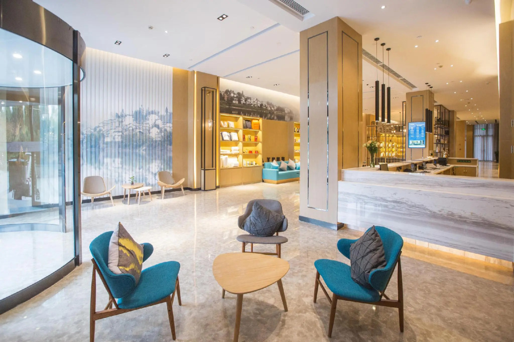 Atour Hotel Hefei Binhu Weizhou Avenue