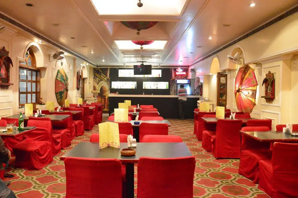 Hotel Maharani Plaza