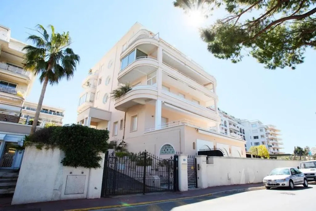 Cozy Studio on Bd Croisette-AC- BeachesCongress by Olidesi