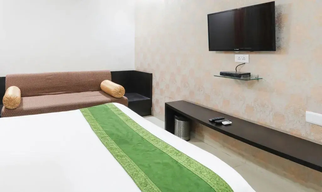 Hotel Divya Palace