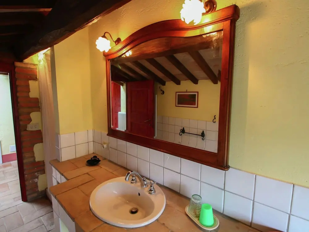 Holiday Home With Private Garden at Only 6km From Lake Bolsena