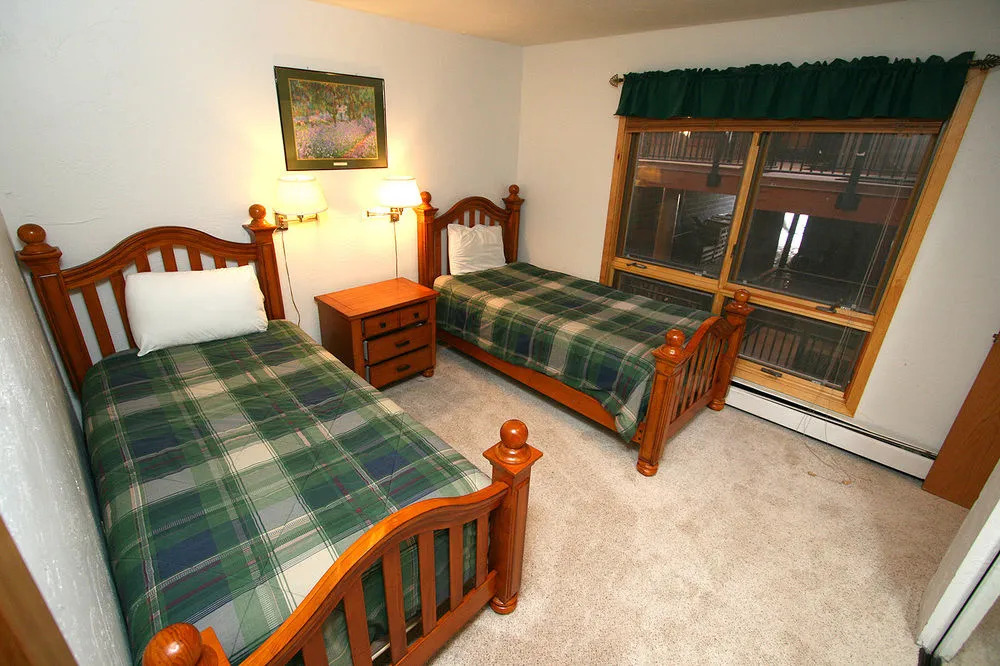 Breakaway West Condominiums