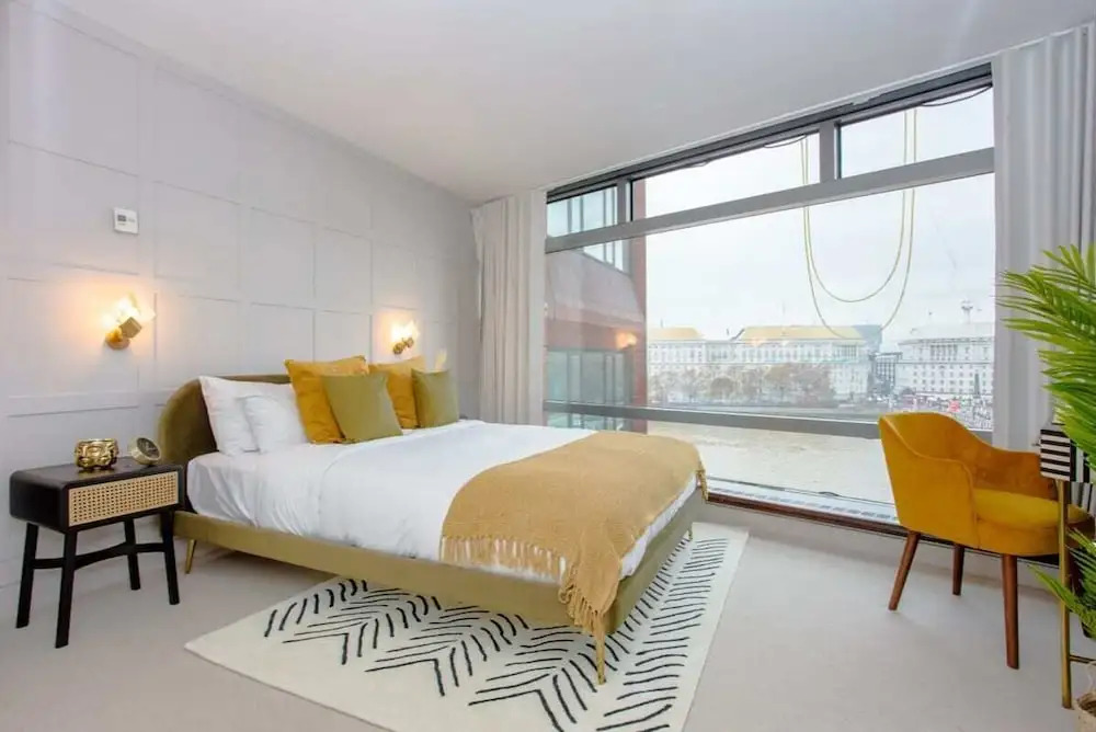 The Parliament View Place - Modern and Bright 3bdr Flat