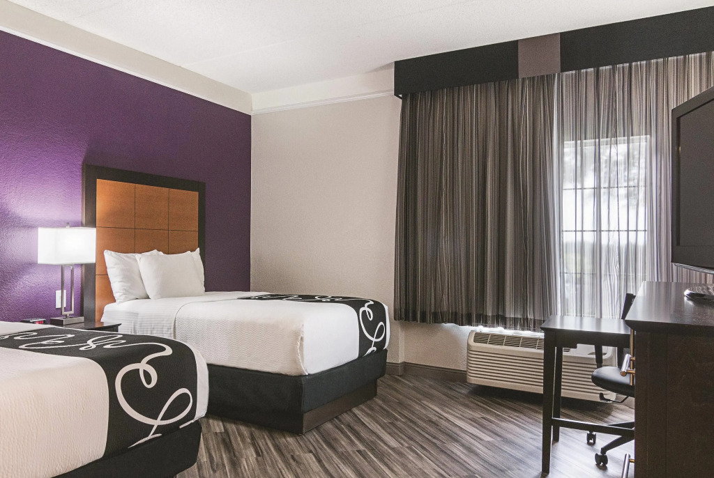 La Quinta by Wyndham Orlando Airport
