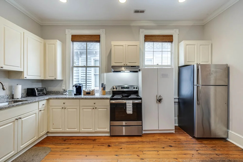 Historic Downtown Home Close to Everything!
