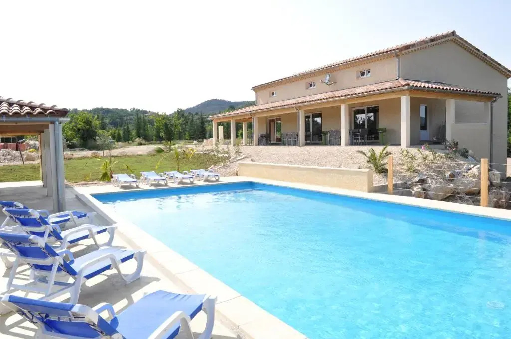 Villa Vallon Pont dArc