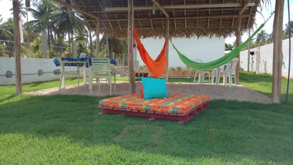Linda Casa na Praia do Riacho com Churrasqueira