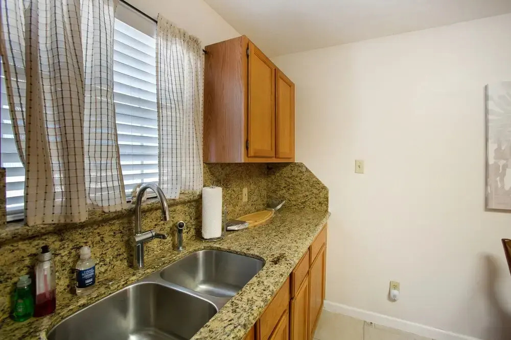 Beach - Lover Island Getway 4 Bedroom Home by Redawning