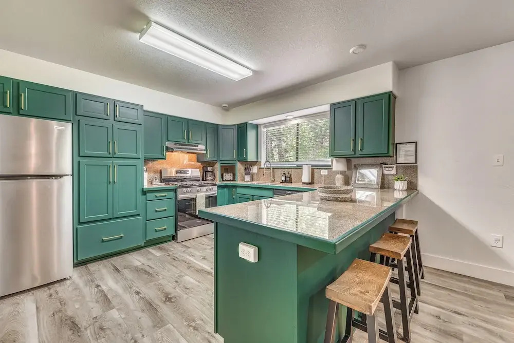 Mountain Retreat: Near Grindstone Lake & Trails!