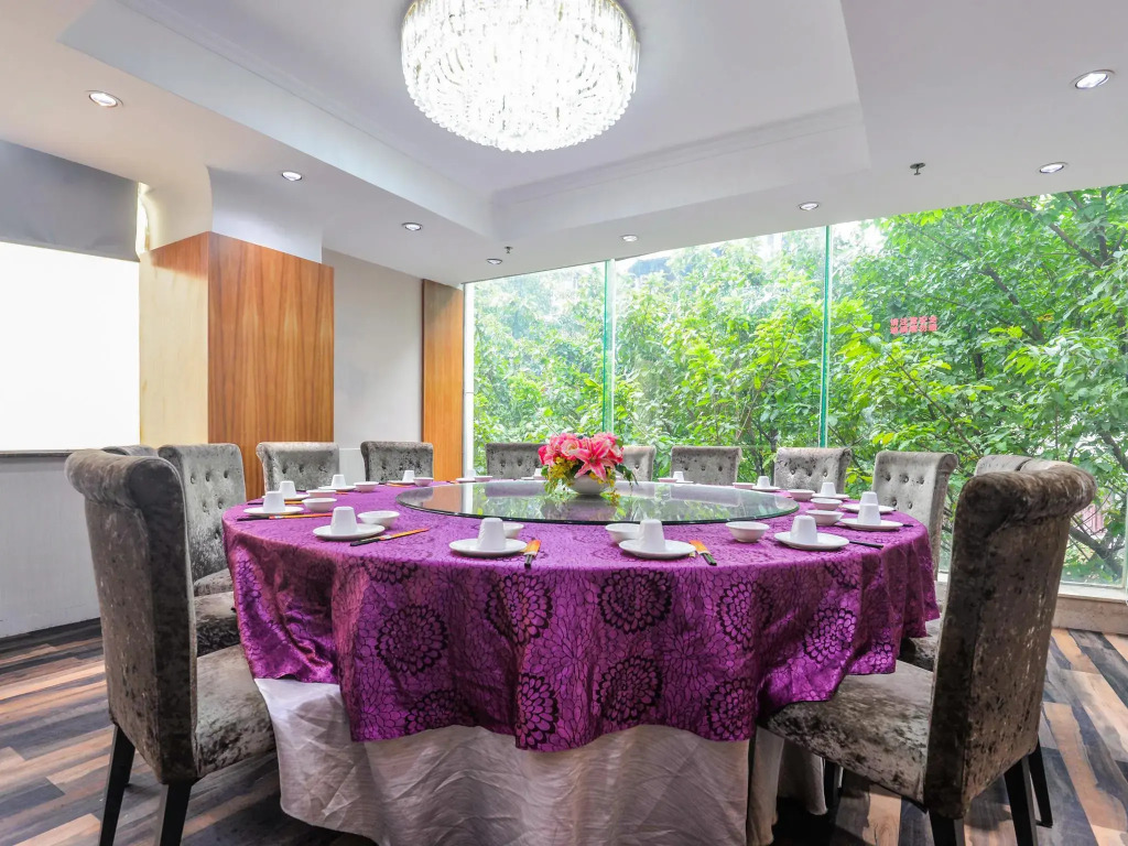 New World Hotel