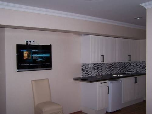 Airport House