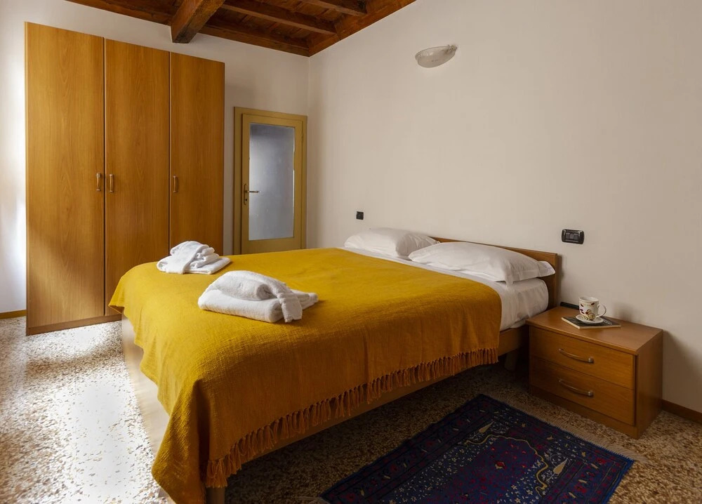 Canossa Apartment