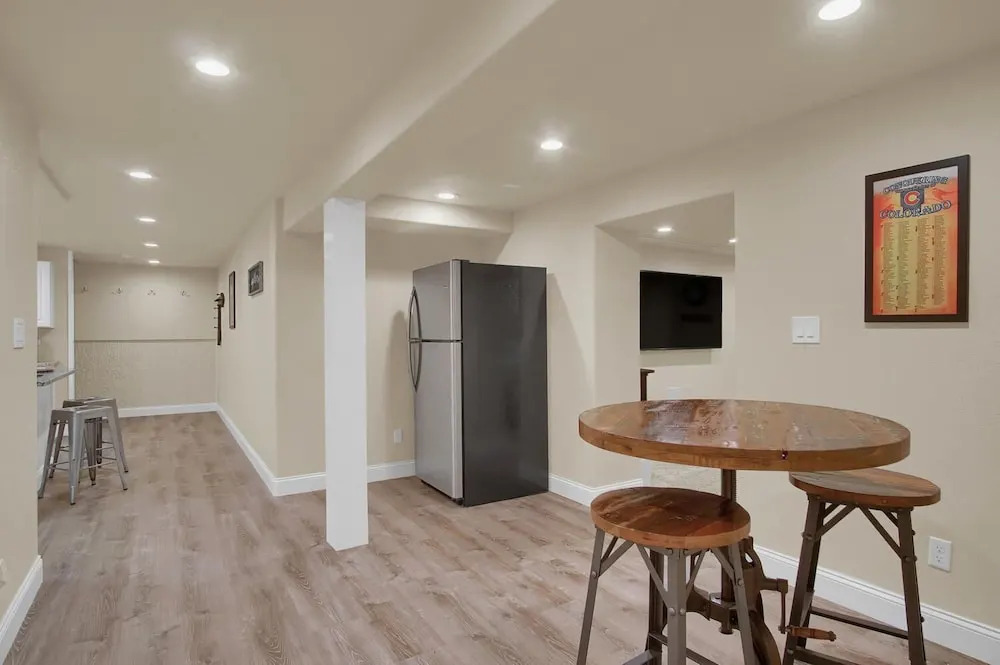 5BR Poe Manor Entertain,hot Tub+has Everything!