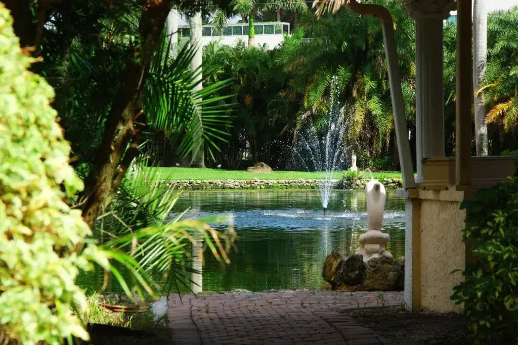 Rock Lake Resort