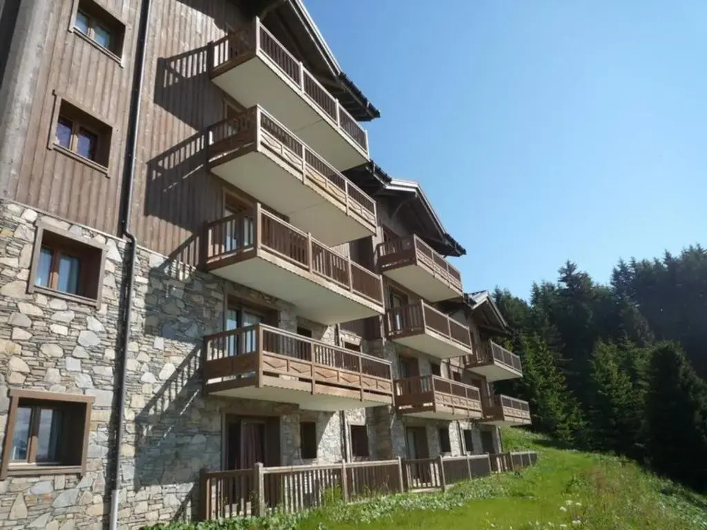 Appartement 8 pers, balcon sud, parking et piscine - FR-1-293-363