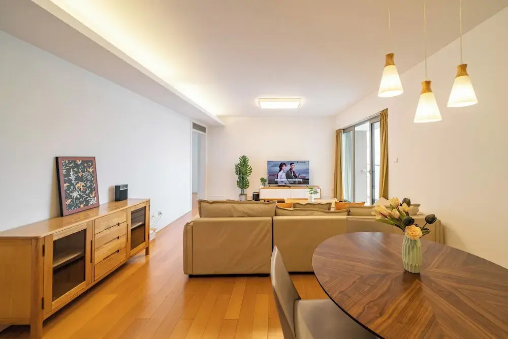 Tyms 3BR 2BA Apt near Xujiahui Metro
