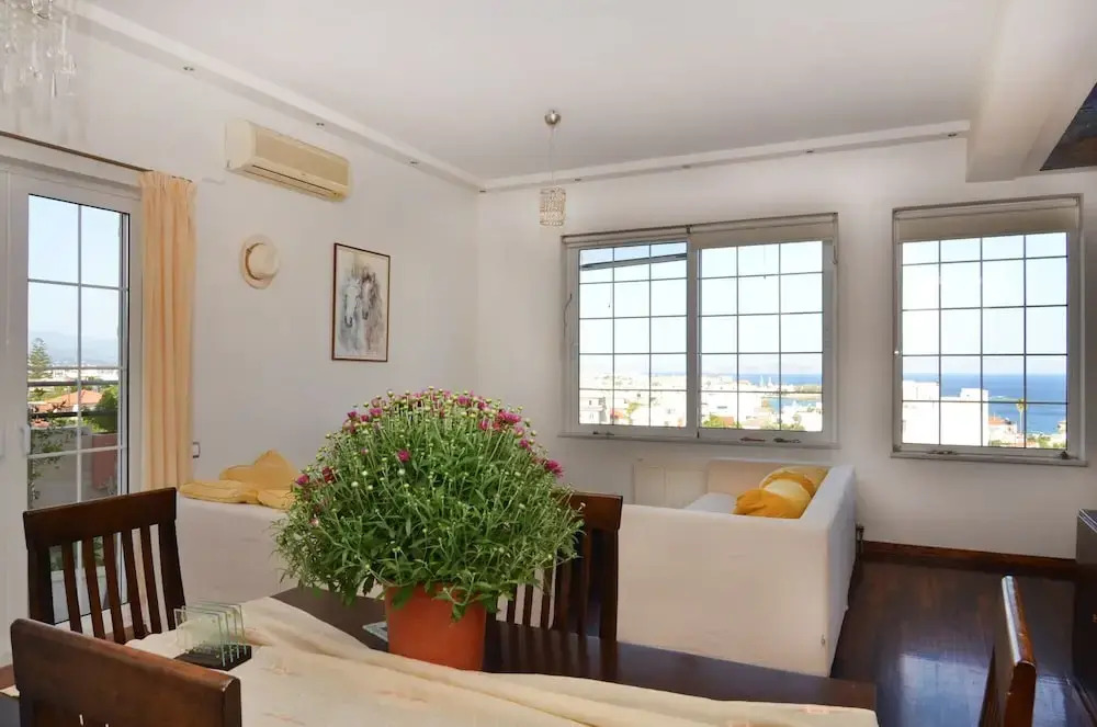 Silvanas Apartment In Chania