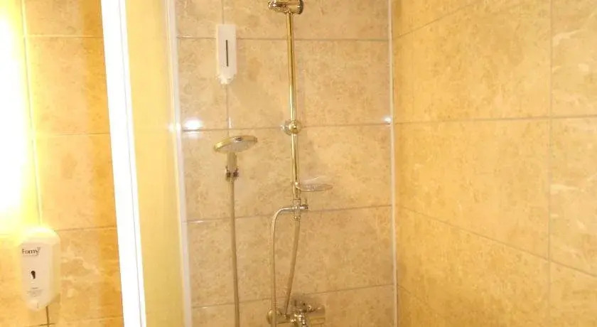 Yasar Hotel