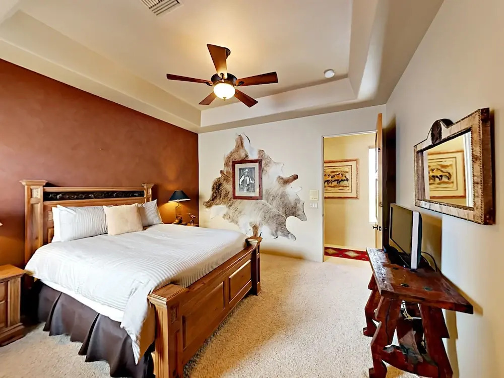 7130 E Saddleback St 15 Home 4 Bedrooms 3 Bathrooms Home
