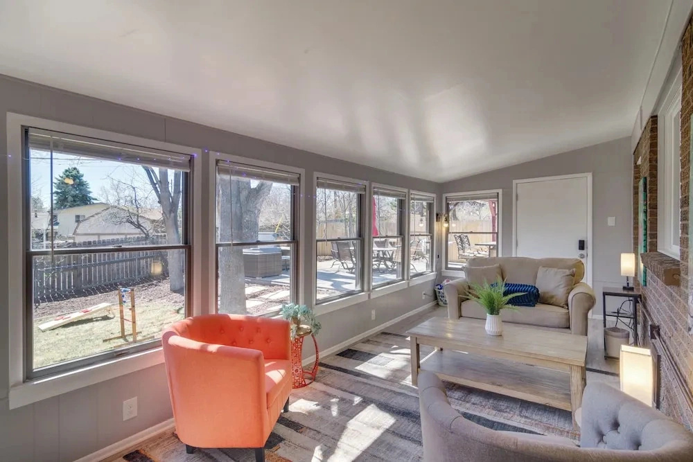 Bbq, Hot Tub, Patio, Sunroom + Games
