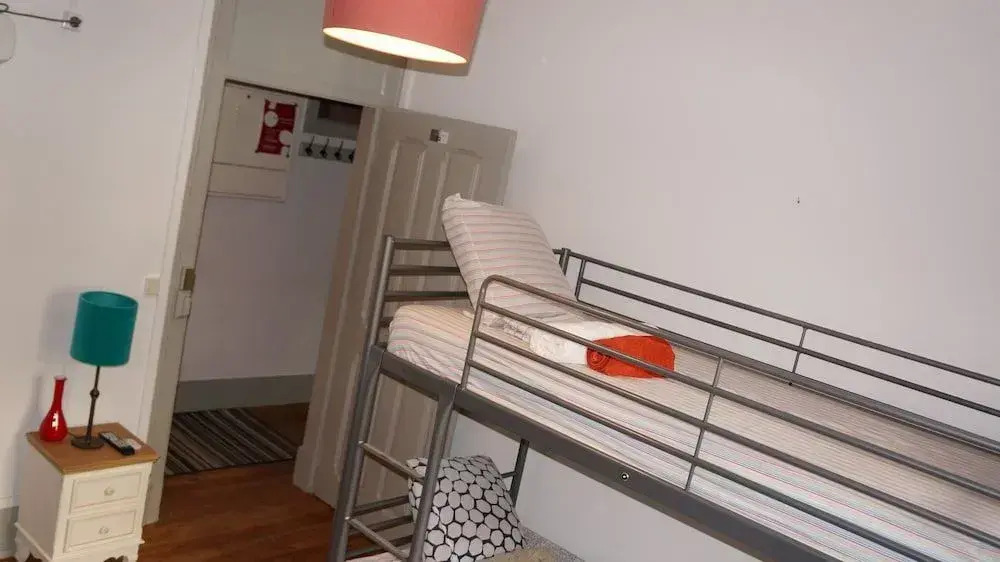 White and Grey Lisbon - Hostel
