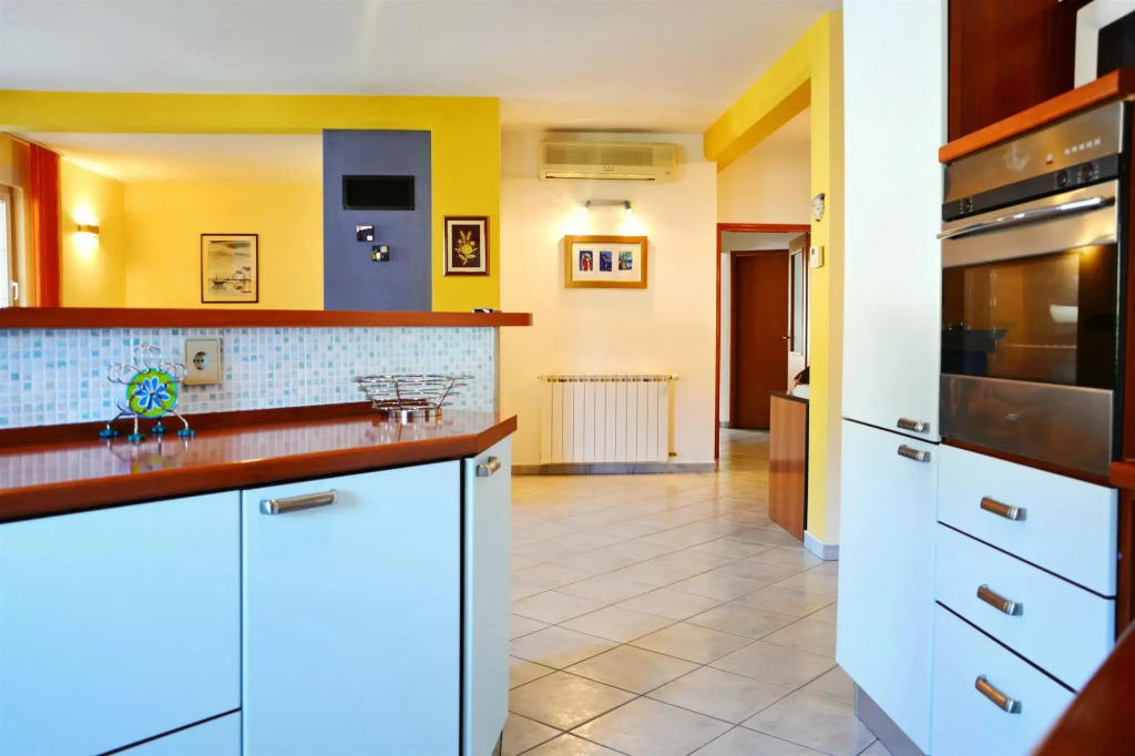 Apartments by the sea Pucisca, Brac - 15381